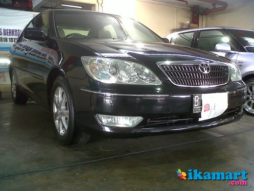 Jual Toyota Camry 2.4G 2005 matic hitam - Mobil