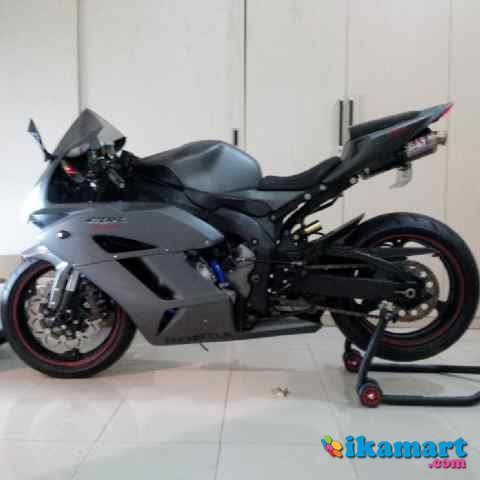 Honda CBR 1000 thn 2007 - Motor