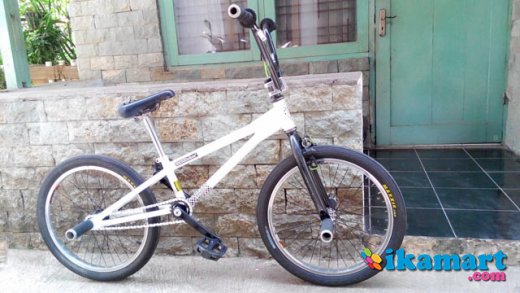 JUAL BMX  FLATLAND  custom Sepeda 