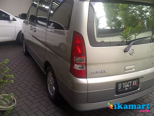 Jual nissan serena HWS 2005 At Silver - Mobil