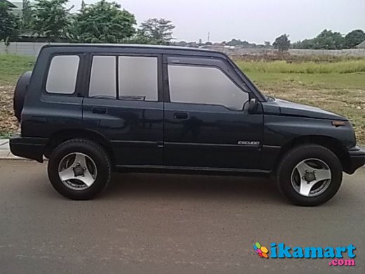 Suzuki Escudo JLX thn 1995 istimewa - Mobil