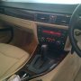 Jual Bmw 320i business 2010 Abu-abu Triptonic