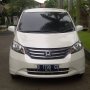 JUAL HONDA FREED PSD 2010 PUTIH MATIC MULUS