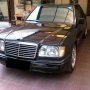 Jual MERCEDES BENZ W124 300E BLACK