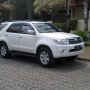 Jual Toyota Fortuner 2.7V 2010 Putih