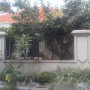 Dijual Rumah Seluas 300 meter di Jatiwaringin Komp. Auri