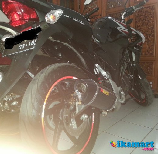 Jual Cepat CB150R 2013 hitam harga spesial + bonus - Motor