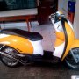 Jual Honda Scoopy 2010 Putih orange Modif Road Race