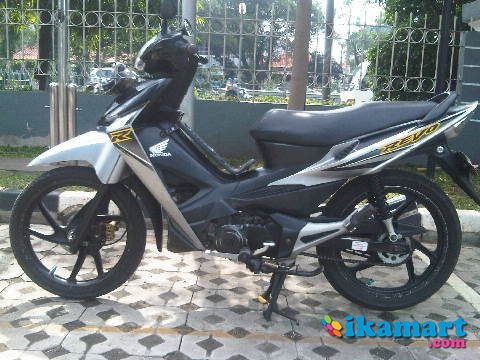 Jual honda  revo  CW 2008  warna abu abu Motor