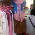 setelan kebaya tille rok batik pendek+Kamisol