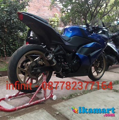 Jual kawasaki Ninja 250 R Karbu 2010 not cbr 150 R15 R25 