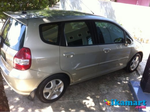 Jual Honda Jazz GD3 IDSI 2004 Silver Matic Banjarmasin - Mobil