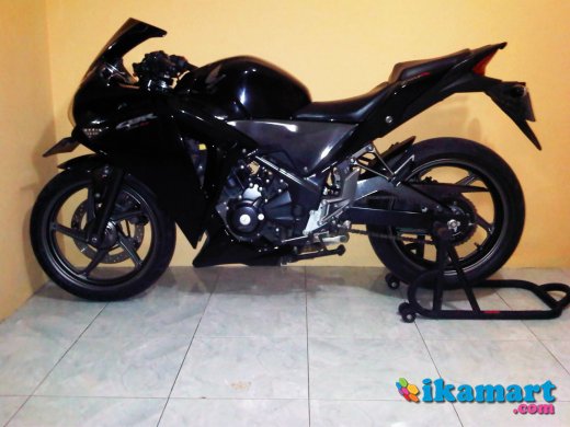 Jual CBR 250 Black bandung - Motor