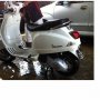 Jual vespa lx150 3v 2013 putih