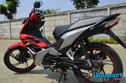  Modifikasi  Warna Motor  Blade 110  Deepavalis