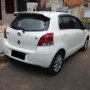 Jual yaris J 2011 A/T putih plat B mulus