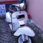 Jual Vespa Exclusive Tahun 2000 Warna Putih