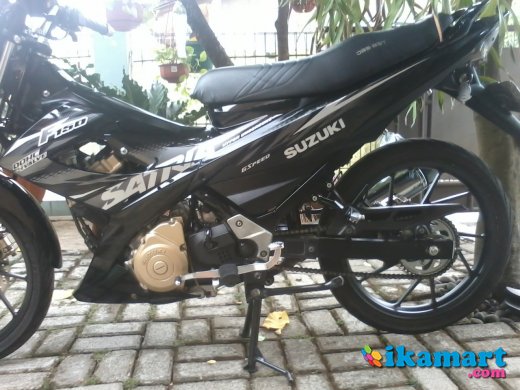 Jual satria fu 150 2013 facelift hitam km rendah - Motor