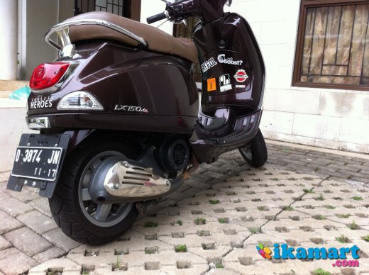 Jual Vespa Piaggio LX 150 Coklat 2012 Mulus - Motor