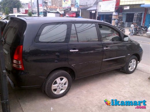 Jual Kijang Innova Bensin 2.0 type G manual thn 2005 hitam 