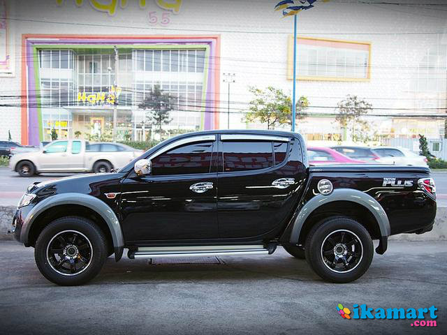 Mitsubishi Strada Triton 2.5 Thn 2008 Double Cabin MT - Mobil