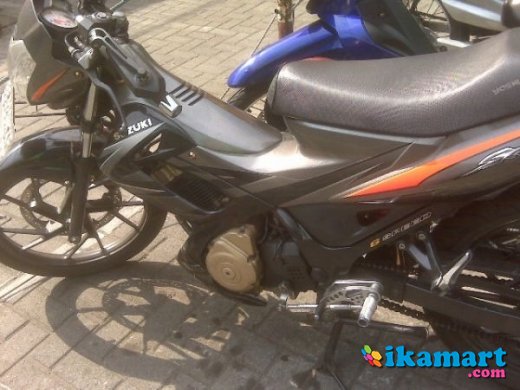 Jual over kredit suzuki satria fu th 2008 abu-abu - Motor