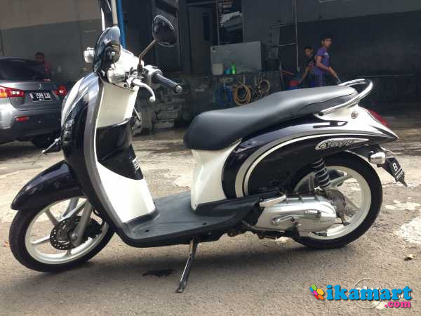 Dijual cepat scoopy  thn  2010 Motor