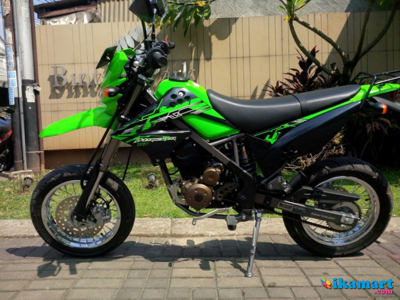 Kawasaki D-Tracker 150 Th 2015 Warna Hijau - Motor