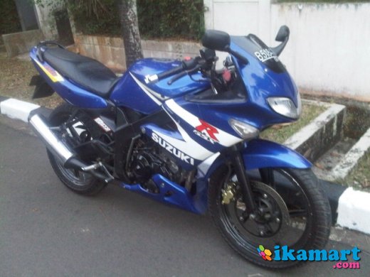 Jual Suzuki  gsx 150  aka fxr  150  banyak bonus Motor 