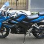 Jual Honda CBR 150 R W Biru Th 2009 Bln 10 KM 2 rb + Ban Batlax + Lampu HID kondisi superb