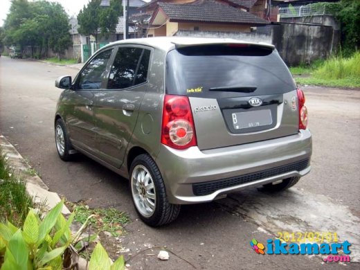 Jual Kia picanto cosmo a t 2011 - Mobil