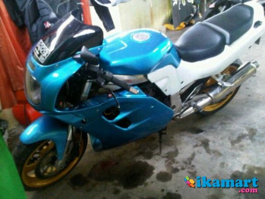 Jual moge SUZUKI GSX 1100 R murah - Motor