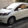 Jual Honda FREED Putih PSD 2010 AC digital!