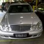 Jual mercy E-200 2005 silver on 20 wheels