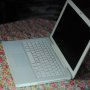 Jual macbook White