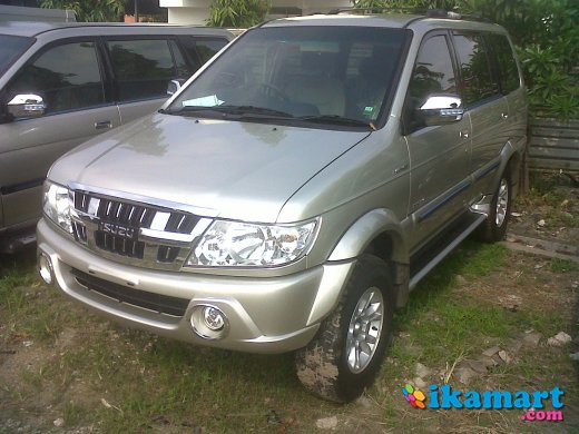 DIJUAL ISUZU PANTHER GRAND TOURING 2012 - Mobil