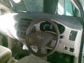 Toyota Inova 2.0 VVTI G Manual 2005