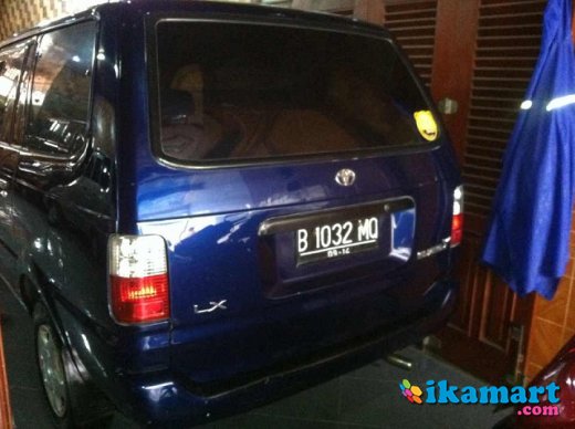 Toyota kijang kapsul LX biru met - Mobil