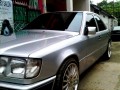 Mercedes Benz E 320 1993 Mobil bgs