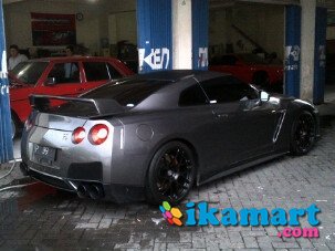 NISSAN Skyline GTR-R35 2008 TITANIUM GREY - Mobil