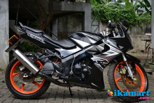 Jual Minerva  150 model CBR  sdh angel eyes Motor