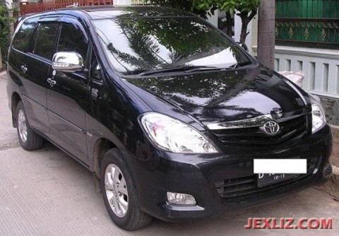 Toyota Kijang Innova Diesel G M/T 2008 - Mobil