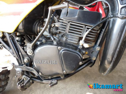  Jual  suzuki  ts  125 kuning 2000 kondisi super mulus Motor 